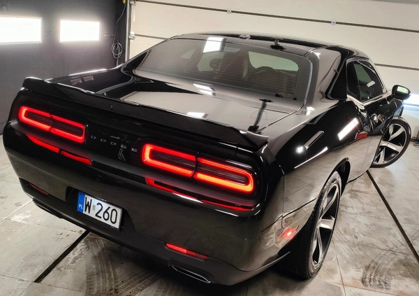 Dodge Challenger cena 135000 przebieg: 25980, rok produkcji 2019 z Radom małe 781